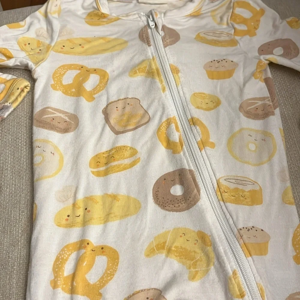 Spearmint x Angel Dear knotted breakfast print 3-6 Mnths